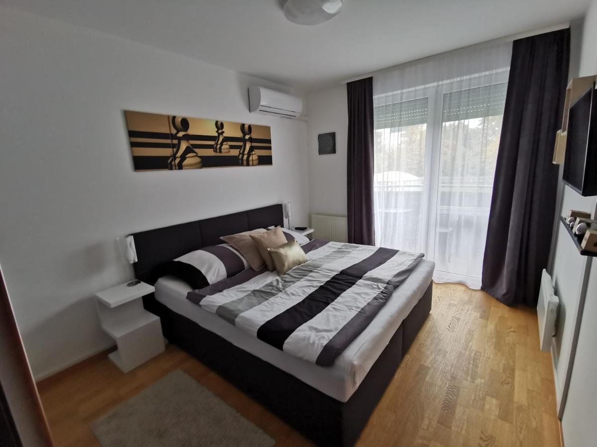 Freedom Apartman Hajduszoboszlo Exterior photo